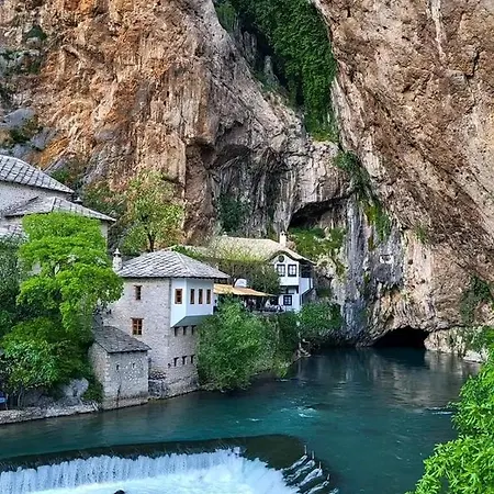 아파트 Galaxy Near Old Brige *