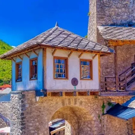 Galaxy Near Old Brige Apartmán