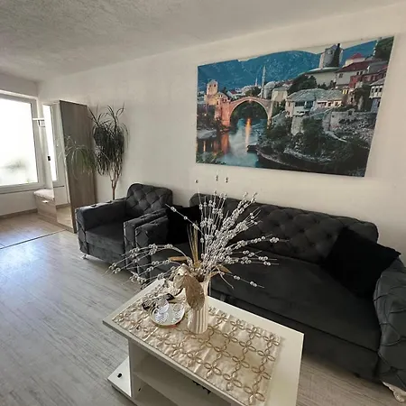 Galaxy Apartment Near Old Brige *