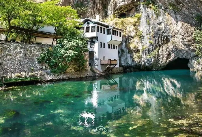 Διαμέρισμα Galaxy Near Old Brige *