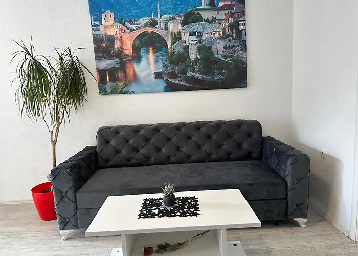 Διαμέρισμα Galaxy Near Old Brige