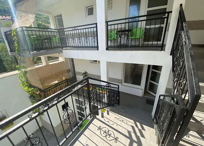 Appartement Galaxy Near Old Brige *